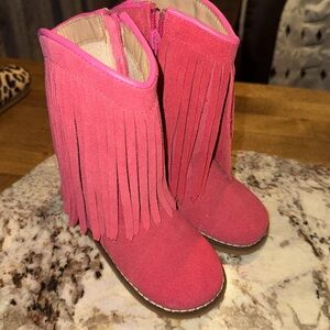 Girls A Bear Co. pink fringe boots size 6. In like new condition!